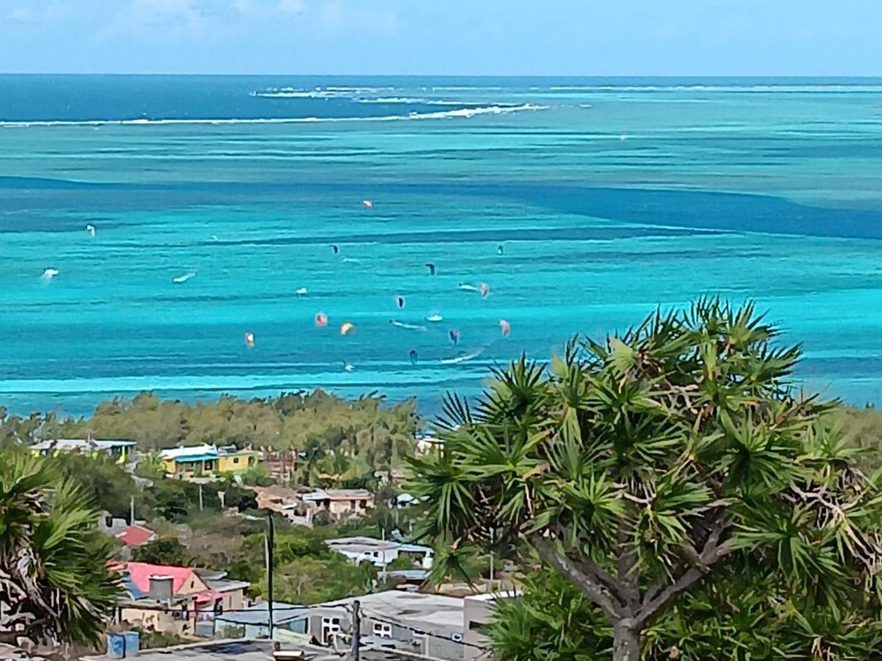 Chez Laineda Le Bijou Mourouk Rodrigues Bed & Breakfast Port South East Luaran gambar